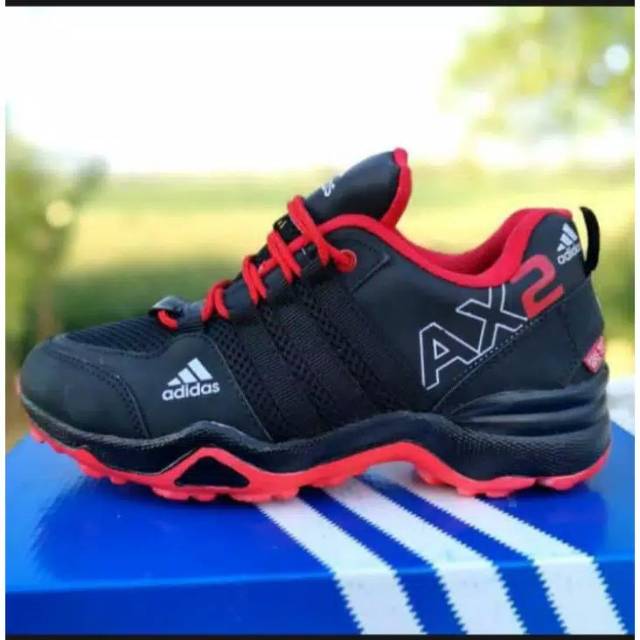 (bisa bayar di tempat).  Sepatu adidas ax2/sepatu olahraga pria/sepatu snekers pria/sepatu badminton