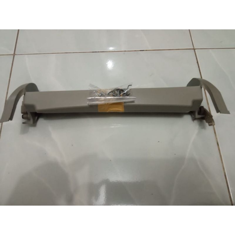 brecket tutup laci innova lama