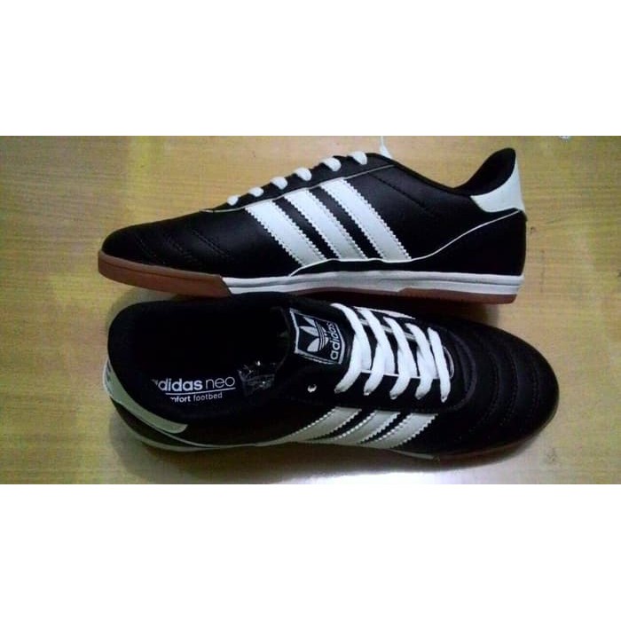 vintage adidas kick trainers