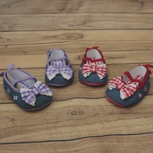 Sepatu Prewalker Casual Anti Selip Aksen Bunga untuk Bayi Perempuan 0-18 bulan Polka motif Pita Renda