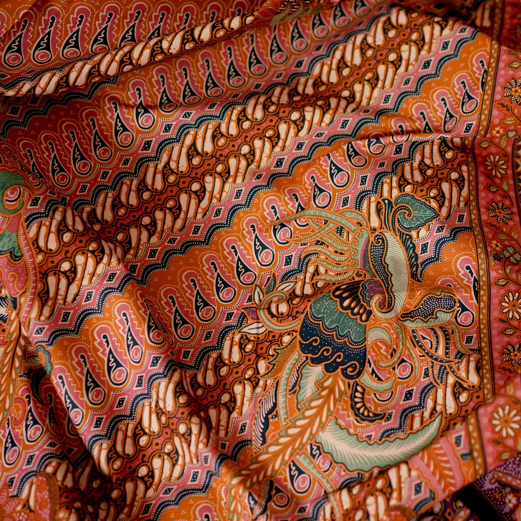 KAIN BATIK PREMIUM Bahan Katun Motif Parang Seling Kusumo Orange Piech Salem Hijau 729275 Cap 72 Jarik Jarit Samping Kebat Panjang Batik Katun Modern Premium Bahan Seragam Batik Pernikahan Kantor Keluarga Murah Kamen Jadi Batik Bali Lembaran