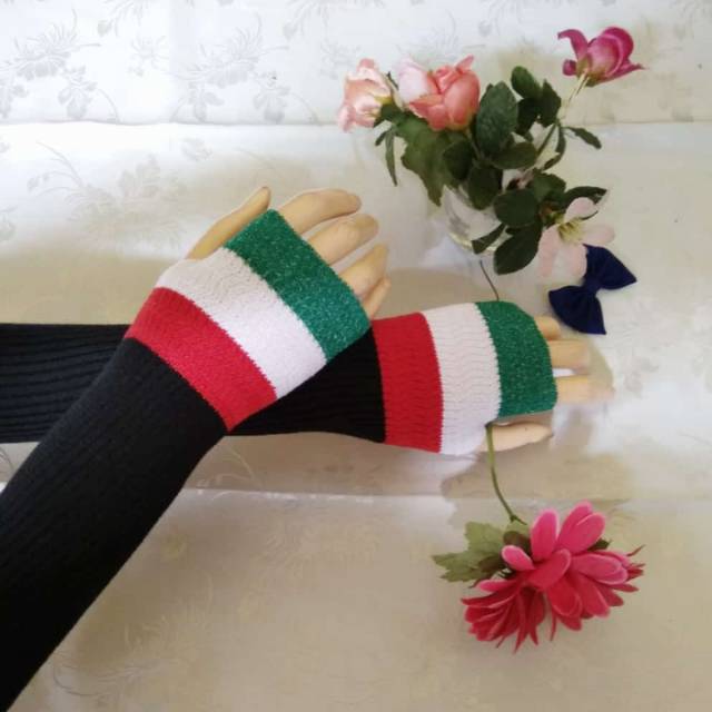 Handsock rajut Palestine