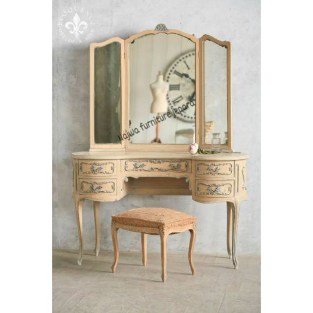 MEJA RIAS MEWAH CERMIN UKIR MEJA RIAS TERBARU