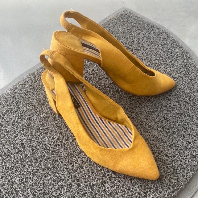 preloved stradivarius sepatu sandal