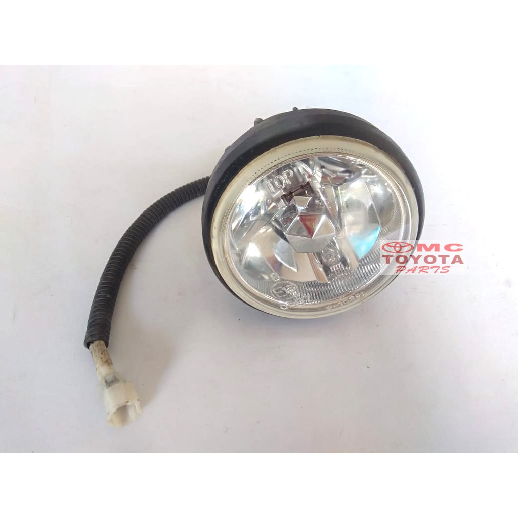 Lampu Kabut Fog Lamp Kanan Avanza Xenia 2003-2006