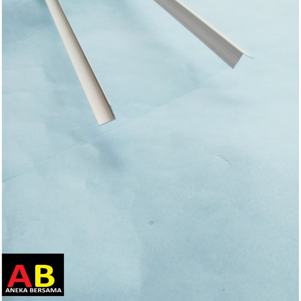 Siku Aluminium 1cm x 1cm Panjang 119.5cm Silver