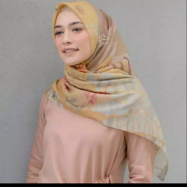 Preloved eisha scarf louisaluna