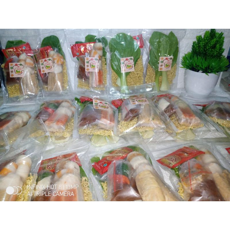 

Tom yum, otak2 mercon,sald buah,usus