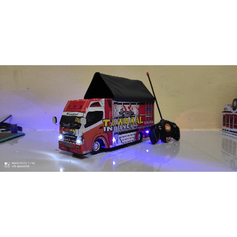 Miniatur truk oleng Remot Control+ LED terpal