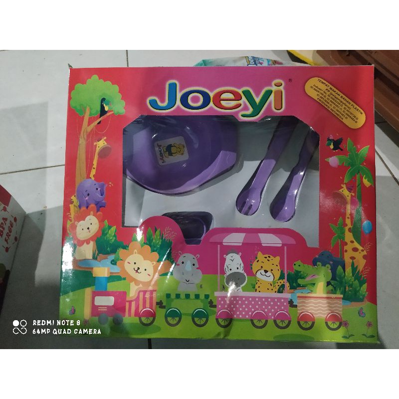 Tempat makan bayi FEEDING SET MERK JOEYI 1 SET