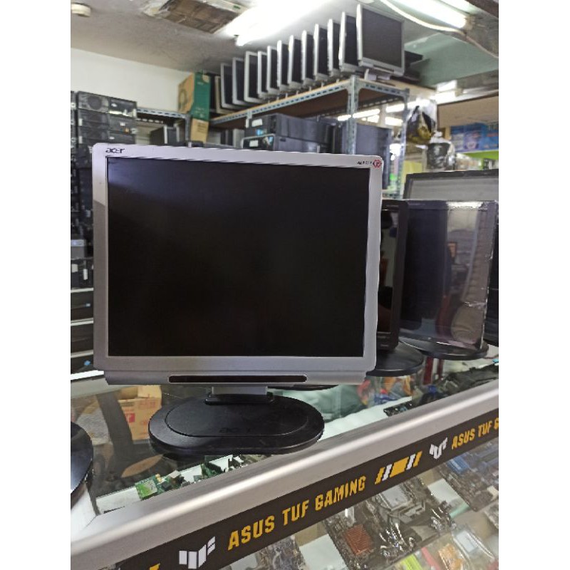 OBRAL MURAH LCD 15 INC SQUARE BERGARANSI