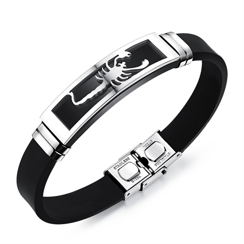 Scorpion Gelang Tangan Kulit Aksen Kalajengking Bahan Titanium Steel Warna Emas Untuk Pria