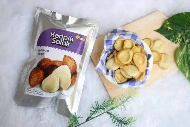 LEVINA Keripik apel nangka salak kripik cemilan camilan khas malang merk 100 gram  gr g 100g 100gr 100gram asli fruit chips chip levina keripik buah asli renyah oven kualitas super premium dan standar standart jajanan cemilan camilan snack sehat senak