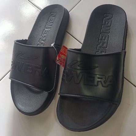 Sandal slip on cowok/Sandal slop/Sandal Karet