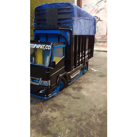 miniatur truk murah bisa oleng full spek kontes