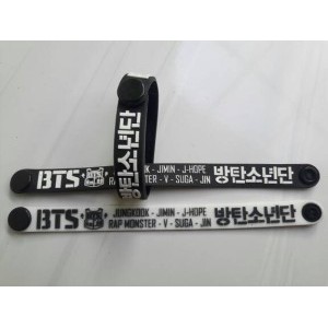 gelang kpop exo bts wanna one blackpink ikon bigbang twice monsta x straykids wristband kpop