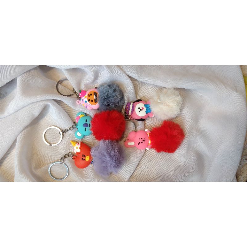GANTUNGAN KUNCI BTS BT21 POMPOM