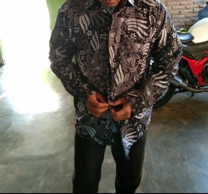 Kemeja Batik Pria Lengan Panjang Baju Batik Modern Kemeja Slimfit Batik Premium