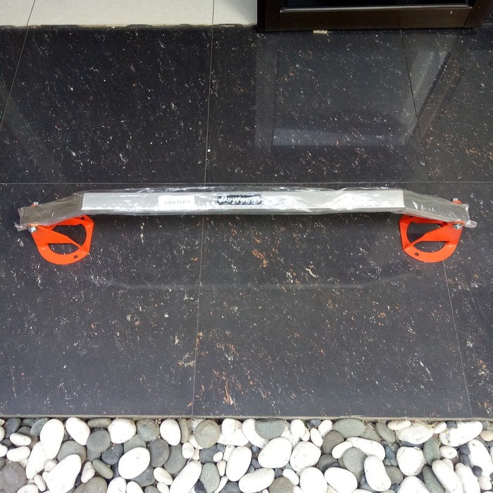 Strutbar Toyota Veloz / Strut bar Avanza / Stabiliser / stabilizer