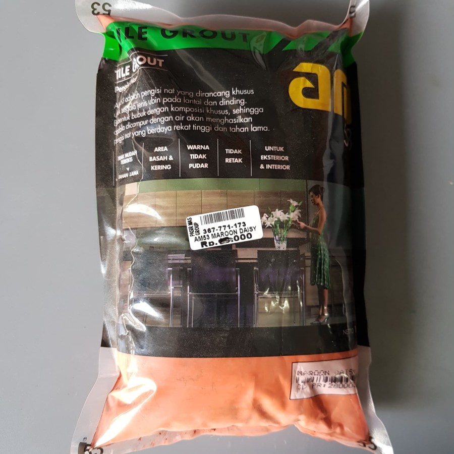 MAROON DAISY AM 53 / SEMEN NAT KERAMIK/ TILE GROUT AM53