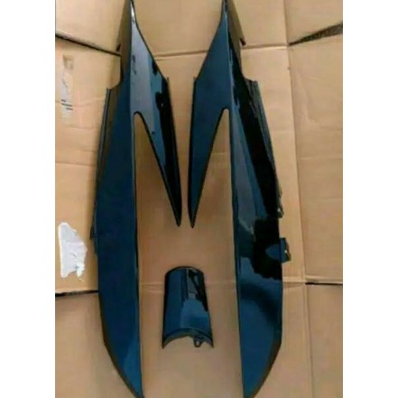 body belakang vario karbu lama tahun 2006-2011 warna hitam