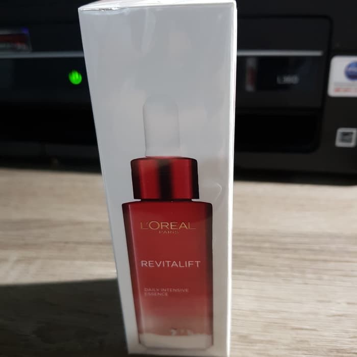 LOREAL Paris Revitalift Intense Repairing Essence