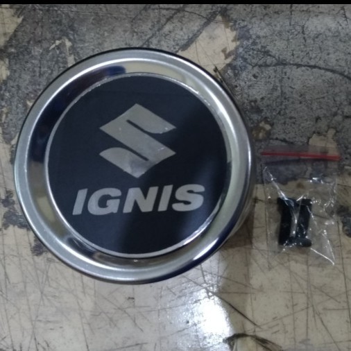 Buntut Knalpot Hitam tulisan Logo Suzuki Ignis