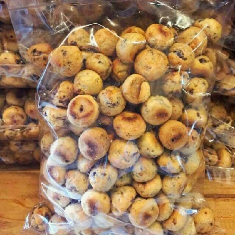 

Kue sus/soes kering/Soes coklat 250 gram lumer enak murah/sus coklat kering kiloan sus kering isi coklat GG