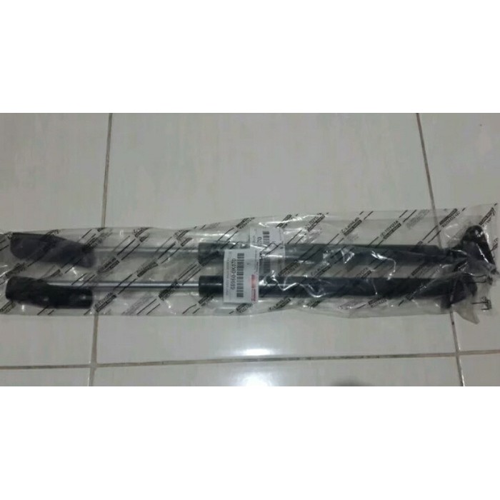 Sok Shock Sock Shok Pintu Bagasi Belakang Innova 2004 2005 2006 2007 2008 2009 2010 Kunci Pelipit Pl