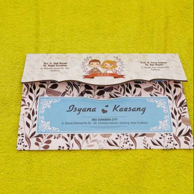 Undangan hardcover simple