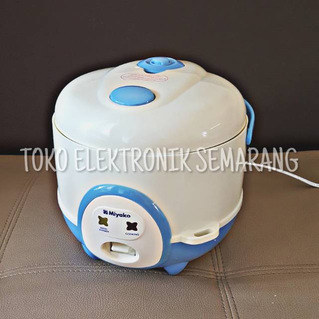MIYAKO MCM 606 0.6LITER RICE COOKER MAGIC COM MAGIC JAR 3 IN 1 MEMASAK MENGUKUS MENGHANGATKAN NASI