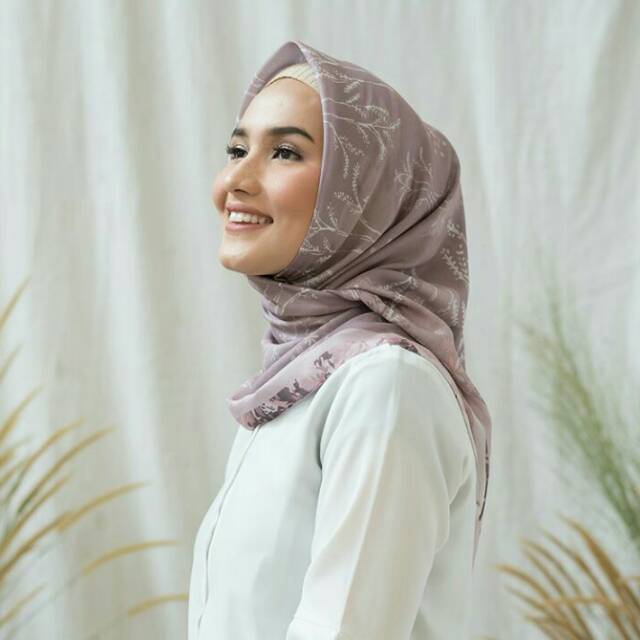 Booked Preloved Magala Scarf by Heaven Light