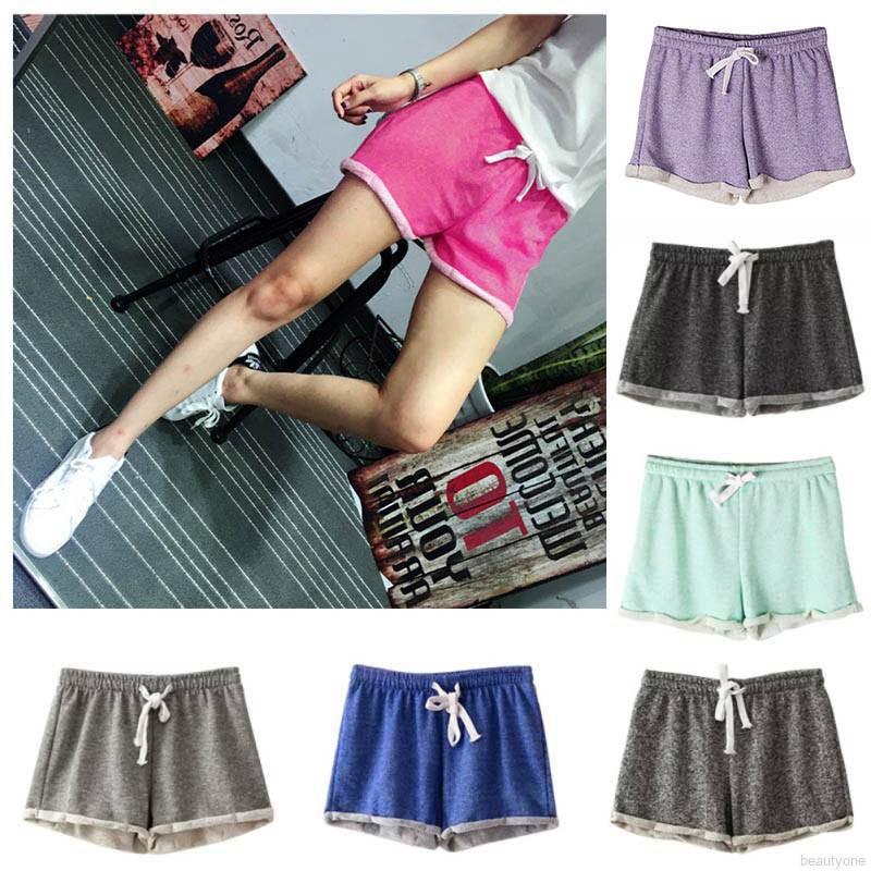 Celana Pendek Model High Waist Elastis Warna Polos Celana Pendek Model High Waist Elastis Warna Polos