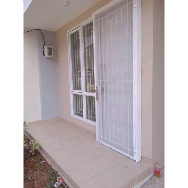 pintu teralis besi kasa nyamuk