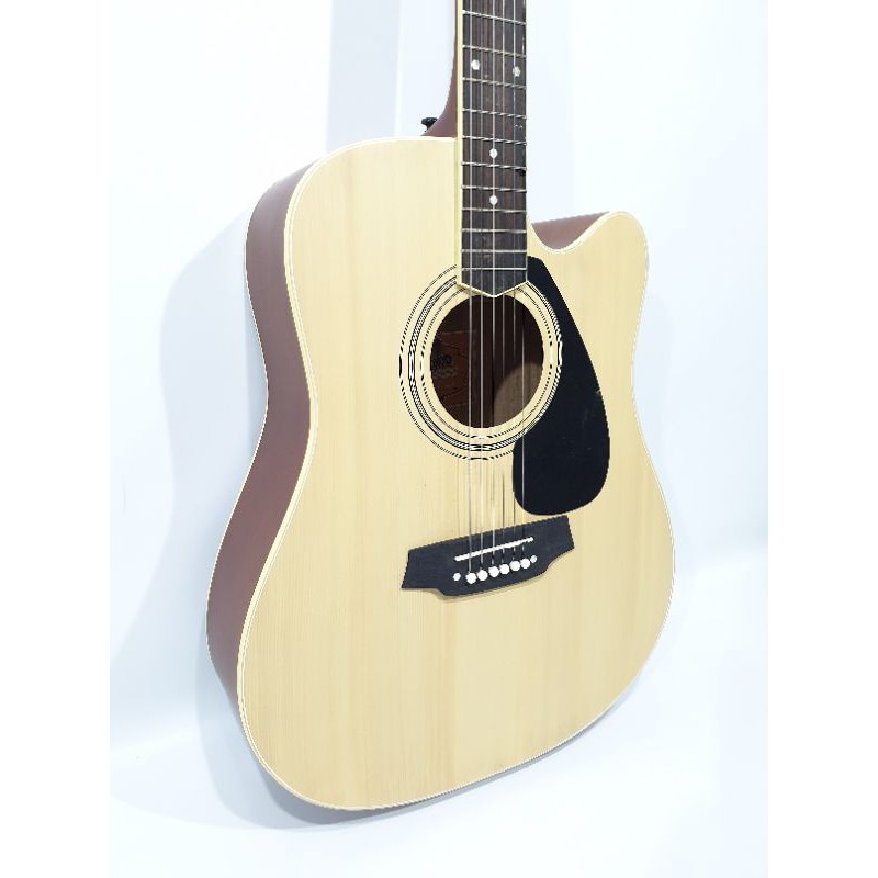 Gitar Akustik Merk Cole Clark Warna Natural Jumbo Spruce Trusrod Senar String Jakarta Murah