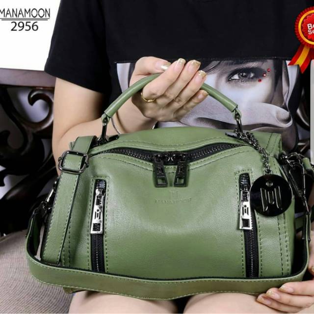 Tas kekinian MANAMOON