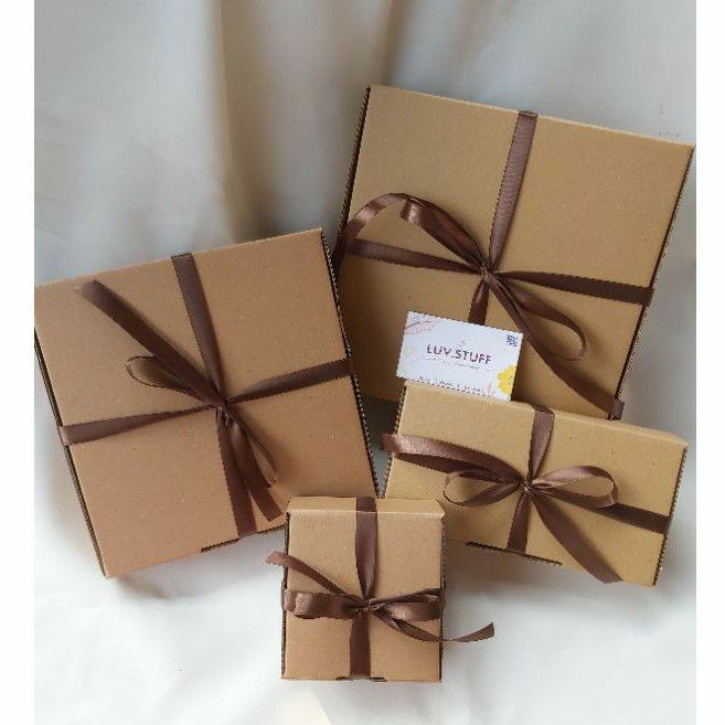 

[Our Hampers] GIFT BOX JUMBO SMALL MEDIUM - TAMBAHAN PACKING BOX UNTUK HADIAH
