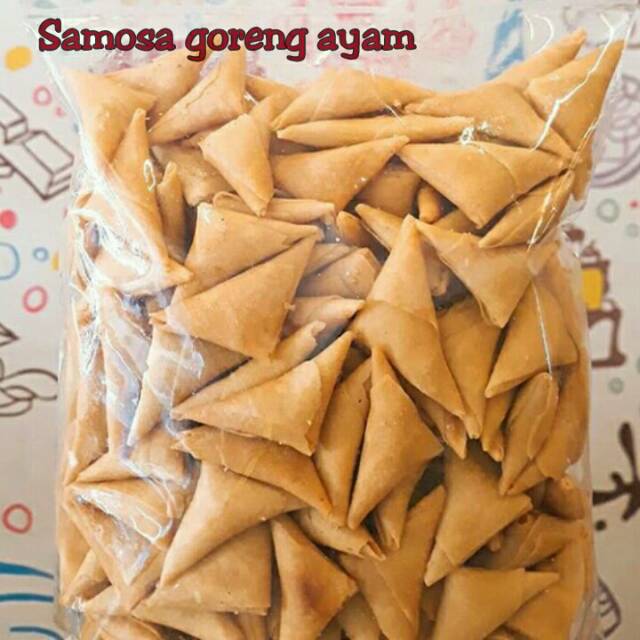 

( 1 KG ) Samosa Goreng Kering rasa Ayam Crispy Cemilan Enak renyah