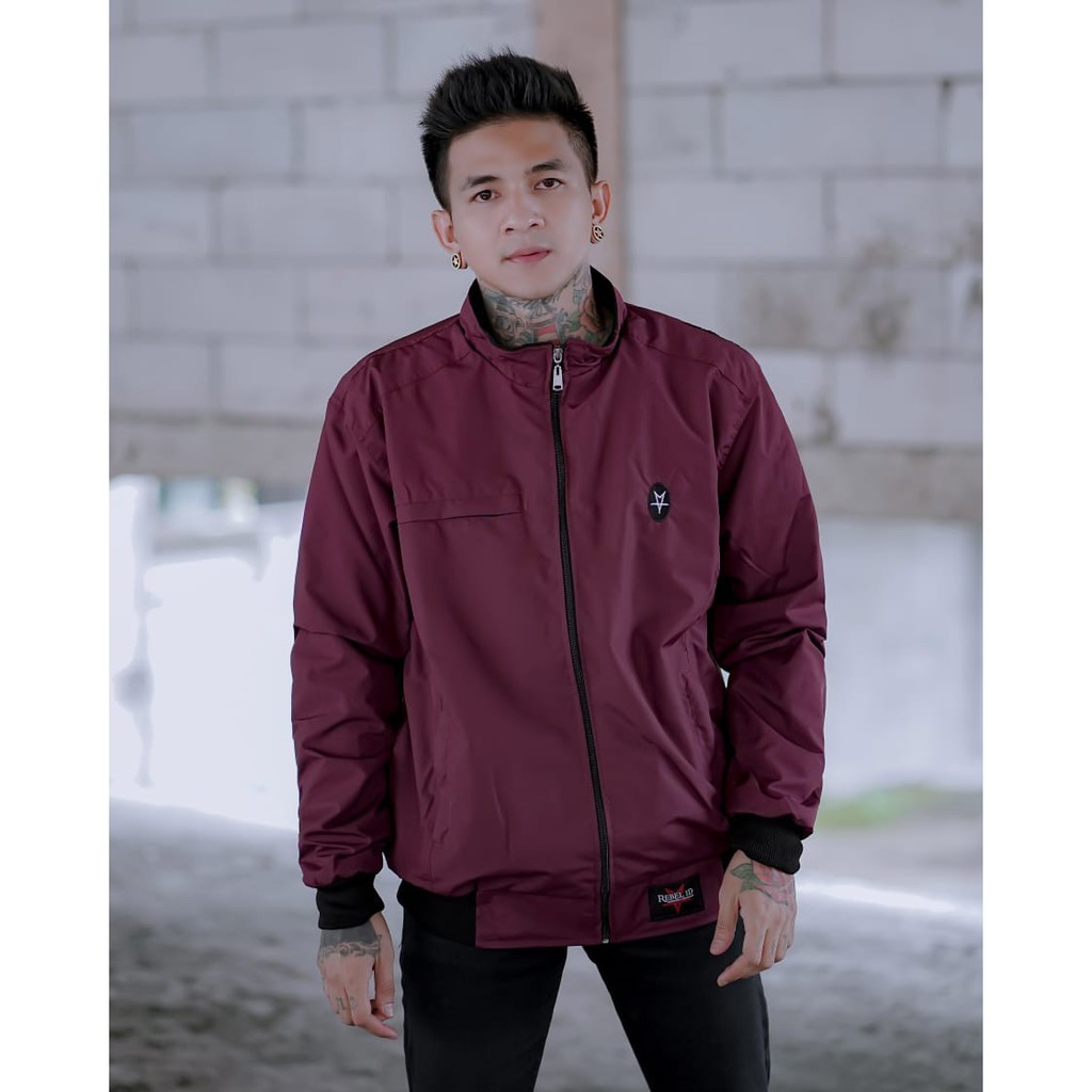 JAKET BOMBER PRIA MUSIM SEMI MUSIM DINGIN JAKET COWOK KEKINIAN BEST SELLER PROMO TERMURAH ORIGINAL REBEL.ID