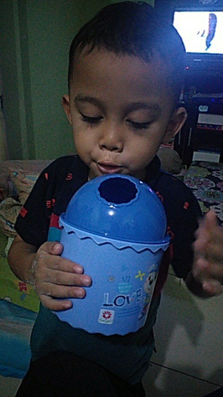 Tempat Tissue Bulat Kotak Tissue Bulat Sunlife 627