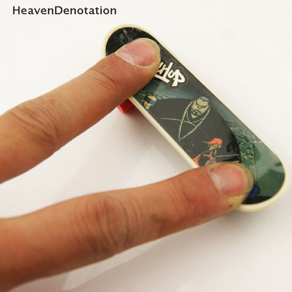 [HeavenDenotation] 1X Mini Finger Board Skateboard Novelty Kids Boys Girls Toy Gift for Party 3.7&quot;