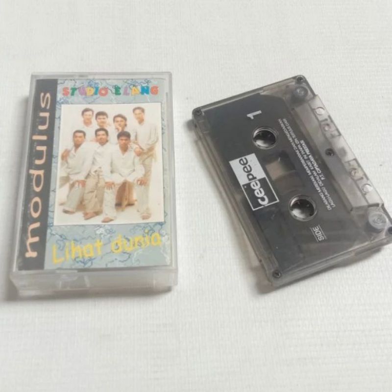 Kaset Modulus Band Lihat Dunia