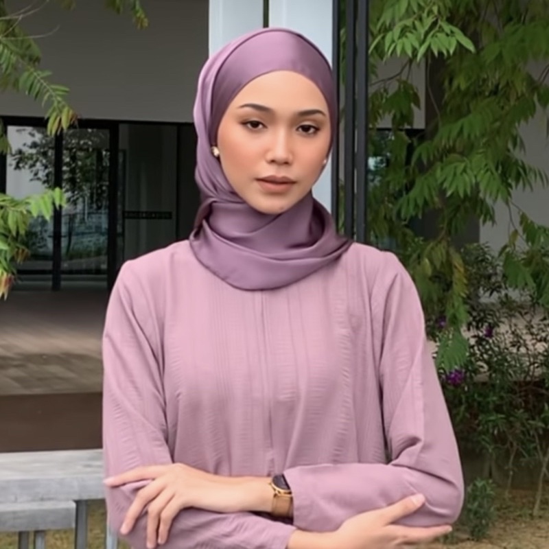 Pashmina Premium Satin Silk Malaysia Textured Crinkle (JAHIT TEPI KECIL SUPER RAPI)-Lavender