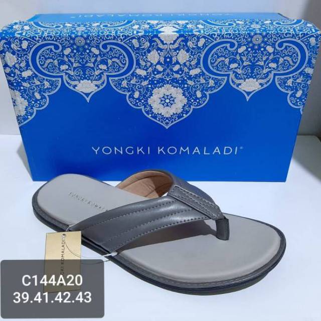 WAJIB TANYA STOK Sandal jepit pria yongki komaladi  size 