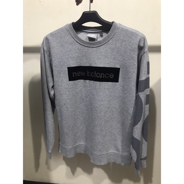 Jaket Hoedie Crewneck New Balance Second Bekas