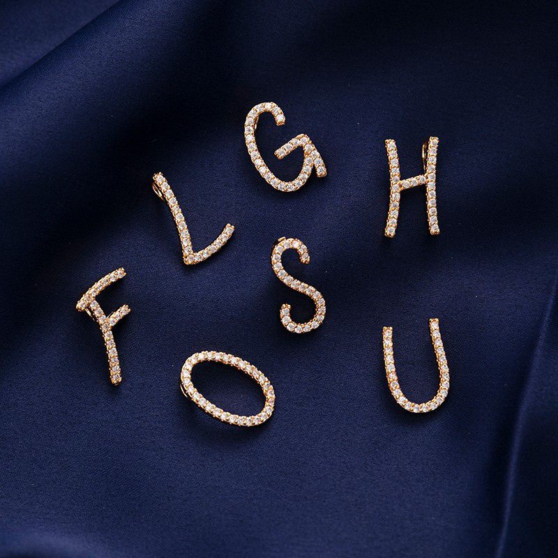 kalung nagita,  kalung nagita huruf titanium