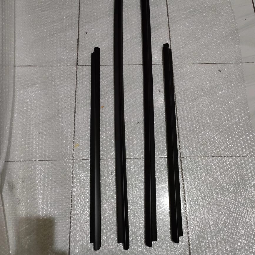 Karet pelipit plipit kaca luar Daihatsu sirion 2011-2017 4pcs original