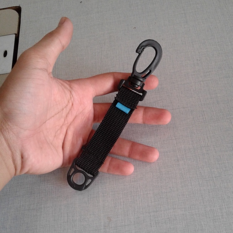 Gantungan Kunci Ganci Motor Outdoor Style-HITAM TOSCA