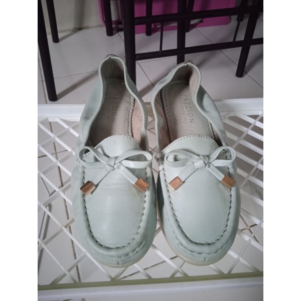 Sepatu wanita slip on loafers Pazzion size 37 original leather