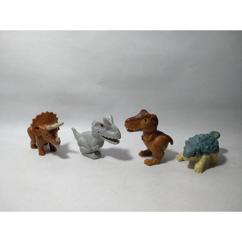 Dinosaurus Dino Dinosaur T-rex Tyrannosaurus Rex  Trex Triceratops Ankylosaurus Jurassic World Camp 